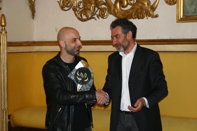 Cristiano Cadoni premiato da Gianluca Amadori